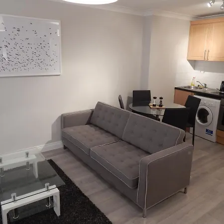Francis Street 8 Apartment *